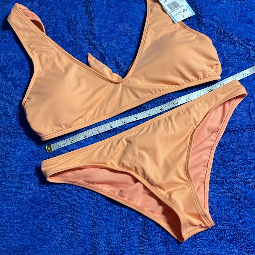 New Roxy bikini - Picture 5 of 11